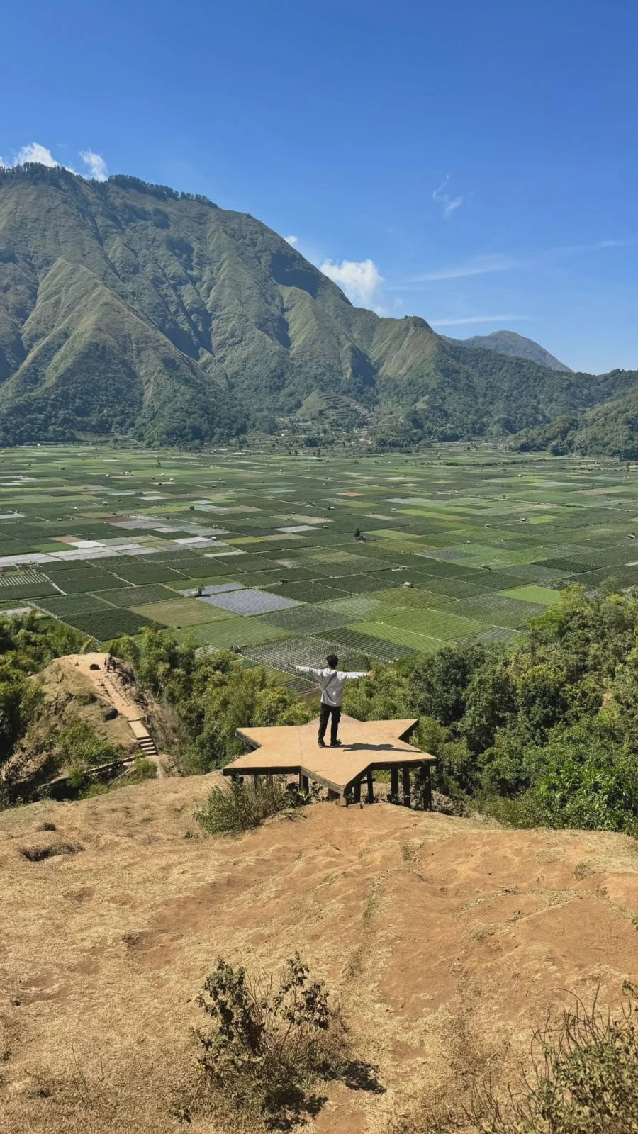 Rinjani valley and rice field viewpoint in Lombok